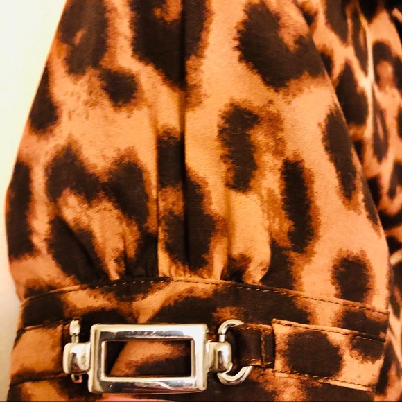 EXPRESS Leopard Print Button Down Blouse- Small - Picture 5 of 8